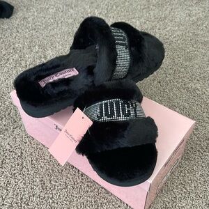 Juicy Couture Slippers